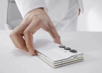 تکنو فانتوم آلتیمیت 2: گوشی تاشو سه قسمتی