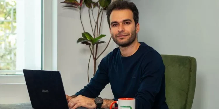 صدا اعتراض مدیرعامل کافهبازار: گوگل پلی نیازمند رفع فیلتر است