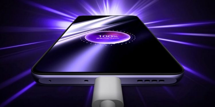 انقلاب شارژ: ریلمی با 300 وات، باتری را در 35 ثانیه زنده میکند