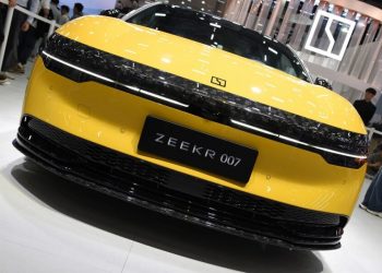 انقلاب شارژ خودروهای برقی: از 10 به 80 درصد در 10.5 دقیقه!