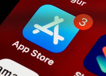 پیروزی بزرگ برای نوستالژی: اپل به iDOS 3 چراغ سبز نشان داد