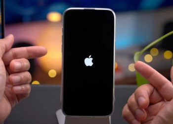 باور نمی‌کنید! با تایپ 4 کاراکتر، آیفون‌تان هنگ می‌کند!