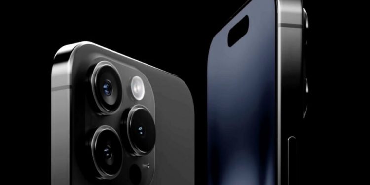 شرکت اپل در آستانه رونمایی از سری آیفون 16 است و برای پاسخگویی به تقاضای بالای بازار، تولید این گوشیها را به شدت افزایش داده است. به همین منظور، بزرگترین مونتاژکننده محصولات اپل یعنی فاکسکان، با استخدام 50 هزار نیروی کار جدید، خطوط تولید خود را گسترش داده است.