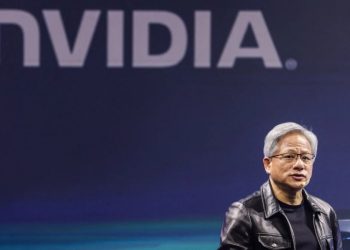 در یک اقدام مهم برای تقویت جایگاه کالیفرنیا به عنوان قطب نوآوری در حوزه هوش مصنوعی، این ایالت با همکاری انویدیا، غول فناوری، برنامه آموزشی گسترده‌ای را آغاز کرده است. هدف از این برنامه، آموزش صد هزار نفر از جمله دانشجویان، اساتید، توسعه‌دهندگان و دانشمندان داده در زمینه هوش مصنوعی است.