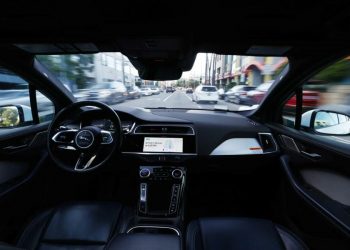 آمریکا به دنبال دیوار چین در خودروهای خودران؛ ممنوعیت نرم‌افزارهای چینی