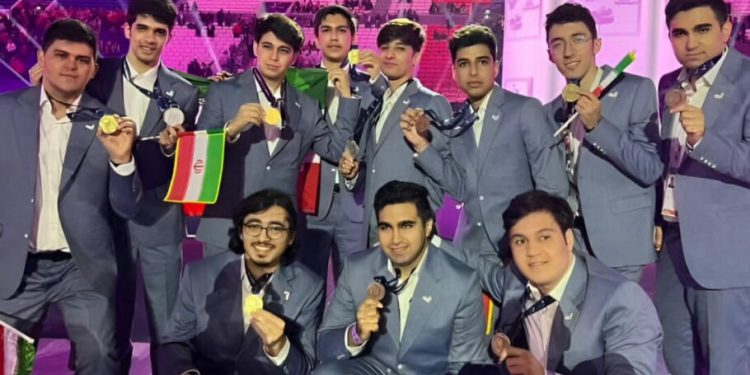 تیم ملی آی‌تی ایران درخشید: یک نقره و پنج مدالیون جهانی