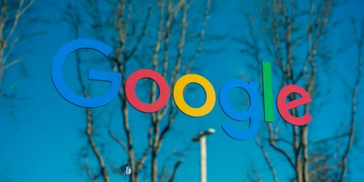 انقلاب در تولید محتوا: گوگل با هوش مصنوعی یادداشت‌هایتان را به پادکست تبدیل می‌کند