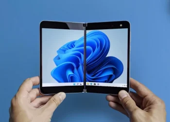 مایکروسافت وارد دنیای جدیدی از فناوری می‌شود: دستگاه تاشو 360 درجه در راه است