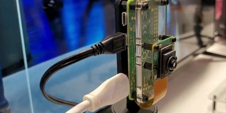 دوربین هوش مصنوعی ارزان قیمت سونی برای رزبری پای رونمایی شد